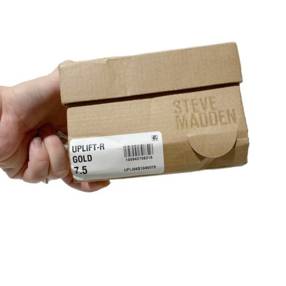 Steve Madden Women's UPLIFT-R GOLD - Picture 13 of 13